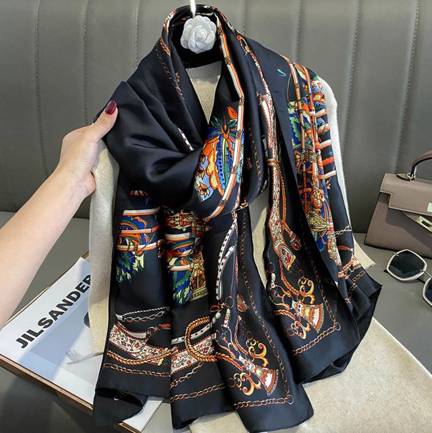 Wholesale Hot Sale 2022 Luxury Designer Horse Printed Large Silk Head  Scarves Muslim Hijabs Fashion Women Silk Scarf With Chain Pattern From  m.