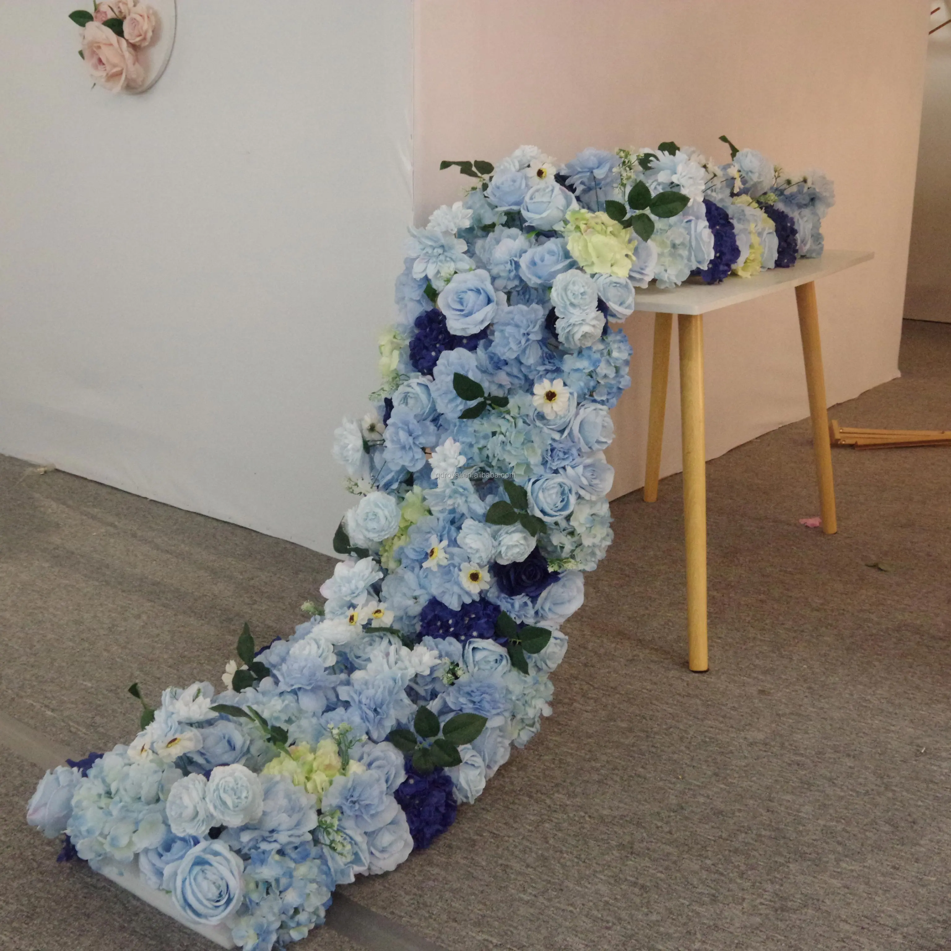 Hot Sale Table Centerpiece Flowers Runner Floral Artificial Flower