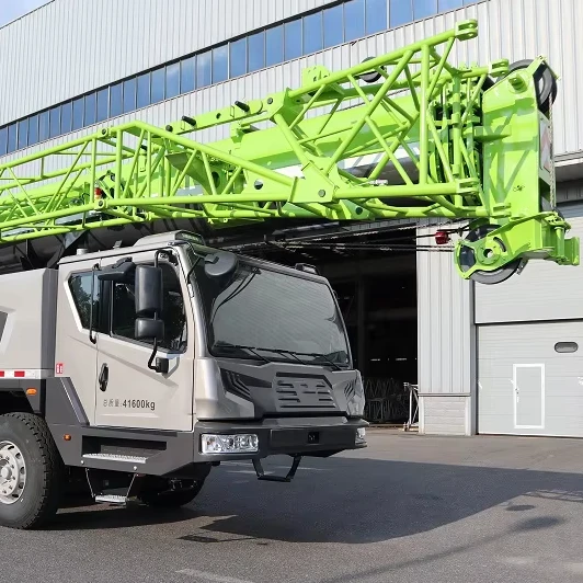 Hot Selling Mini Max.25ton Hydraulic Mobile Truck Crane ZTC250V552 Truck Crane Telescopic Boom high efficiency in stock