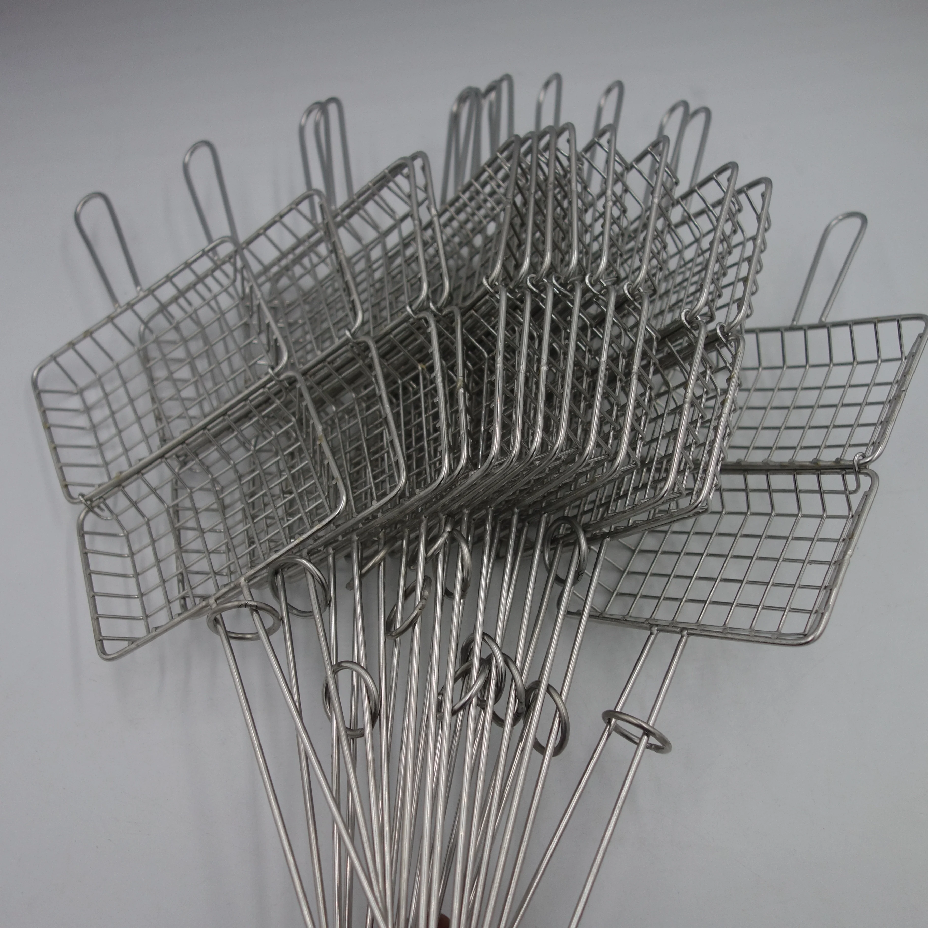 Kitchen Soap Storage Cage Metal Soap Shaker for Washing Dishes