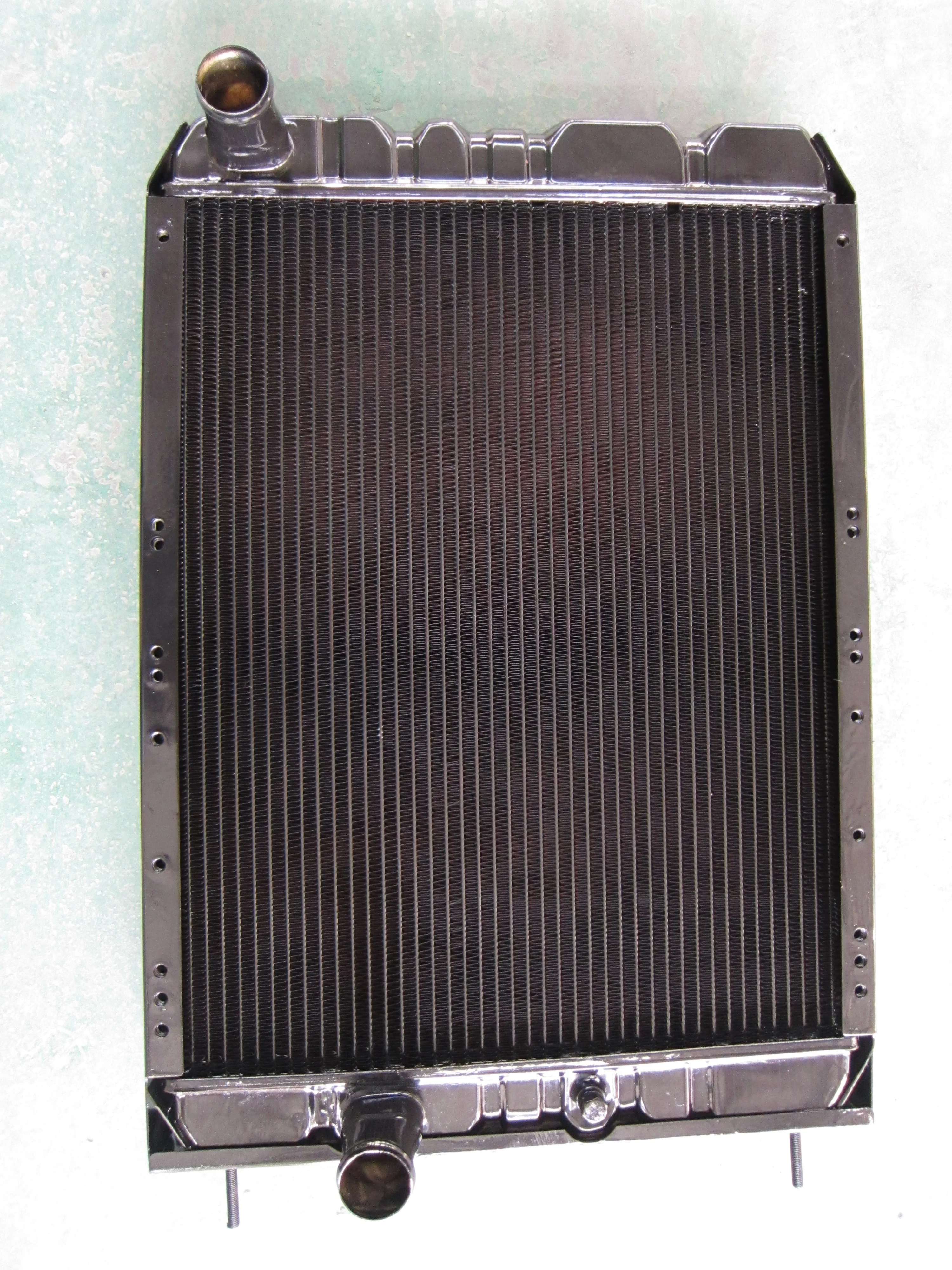 麗羅 OEM ME417373 Copper Brass Radiator for Fuso Canter PS125