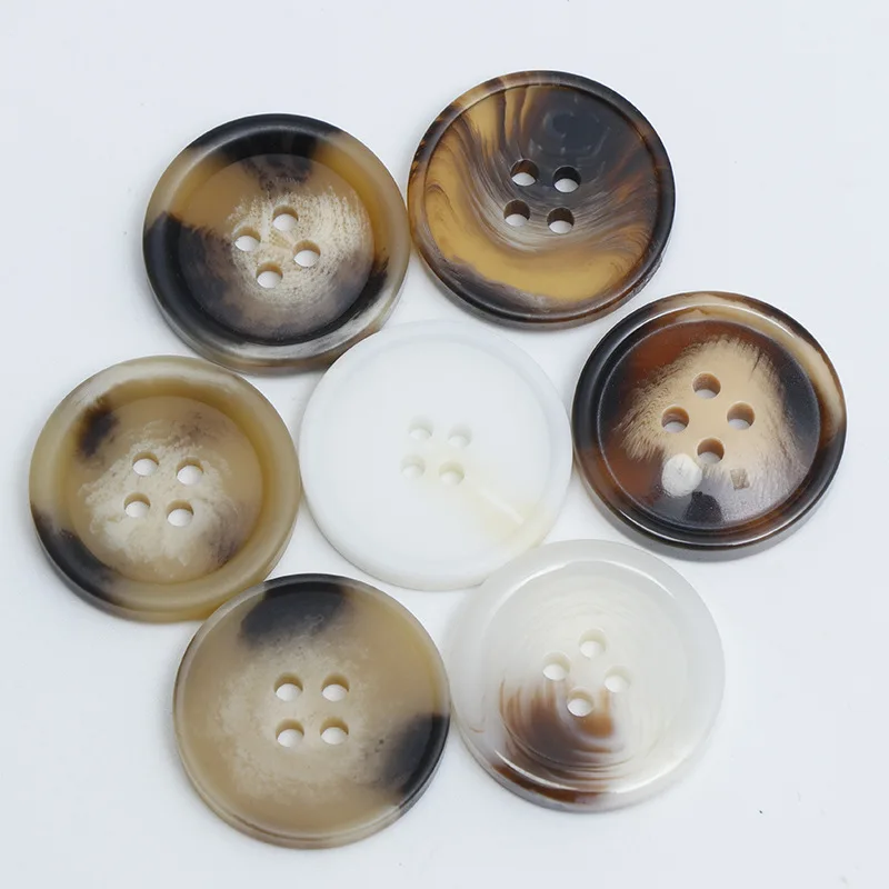 Оптовая продажа Высококачественная резиновая пуговица для одежды с 4 отверстиями на