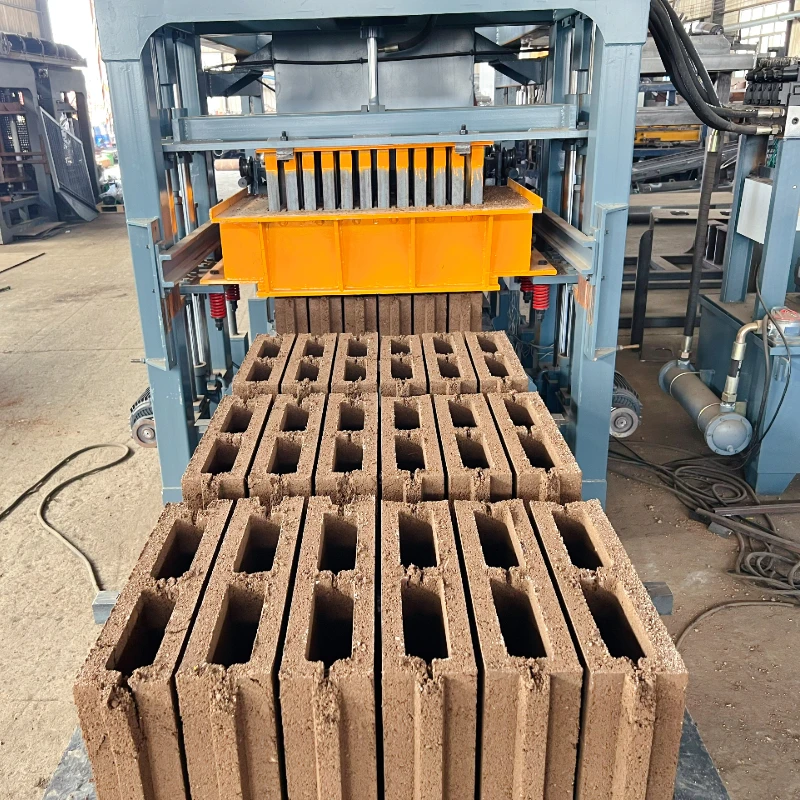 QT4-18 Automatic Cement Interlocking Block Brick Moulding Machines for Sale in Botswana
