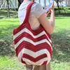 แดงกับแอปริคอท
