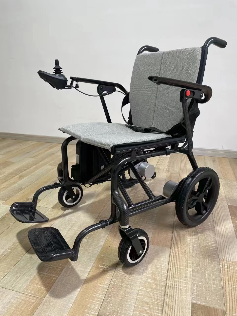 12.2kg  carbon fiber frame feather lightweight handicapped Carbon Fiber Electric Wheelchair breathable cushion can board-BZ-JY01 manufacture