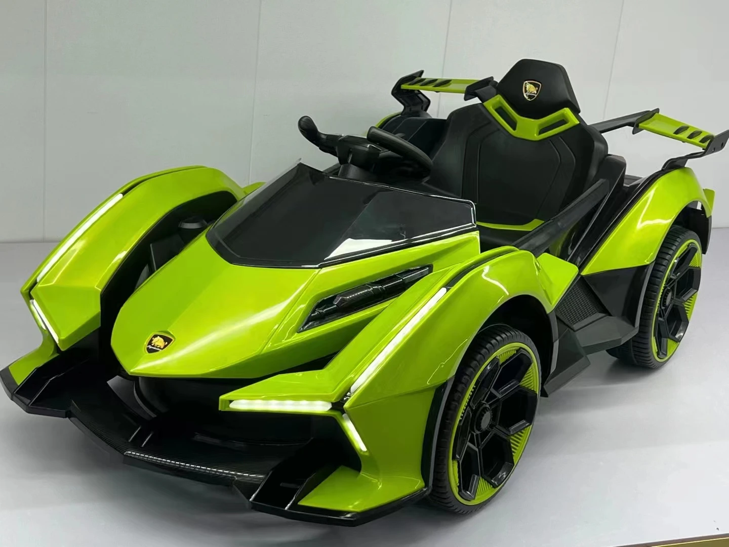 Multifunctional Outdoor Toy Car Newest Sport B/o Car Toy Vehicle Music And Light Cheap Kids