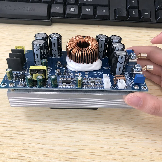 thumbnail image 2 of 800W 30A DC Buck Converter – Step-Down Power Module, Input 20-70V, Output 2.5-58V 2 of 5