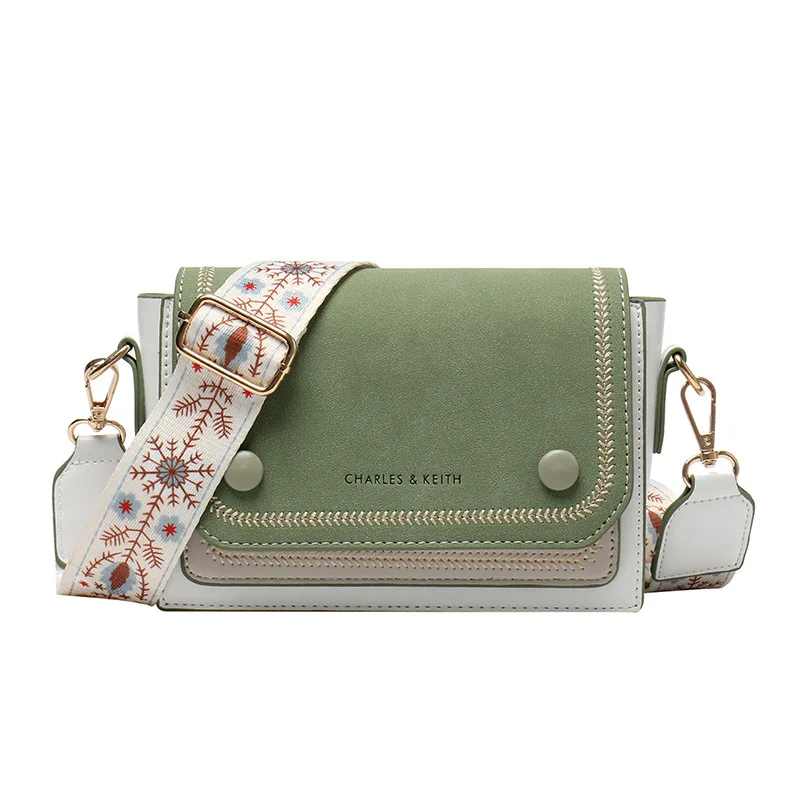 charles and keith mint green bolsa