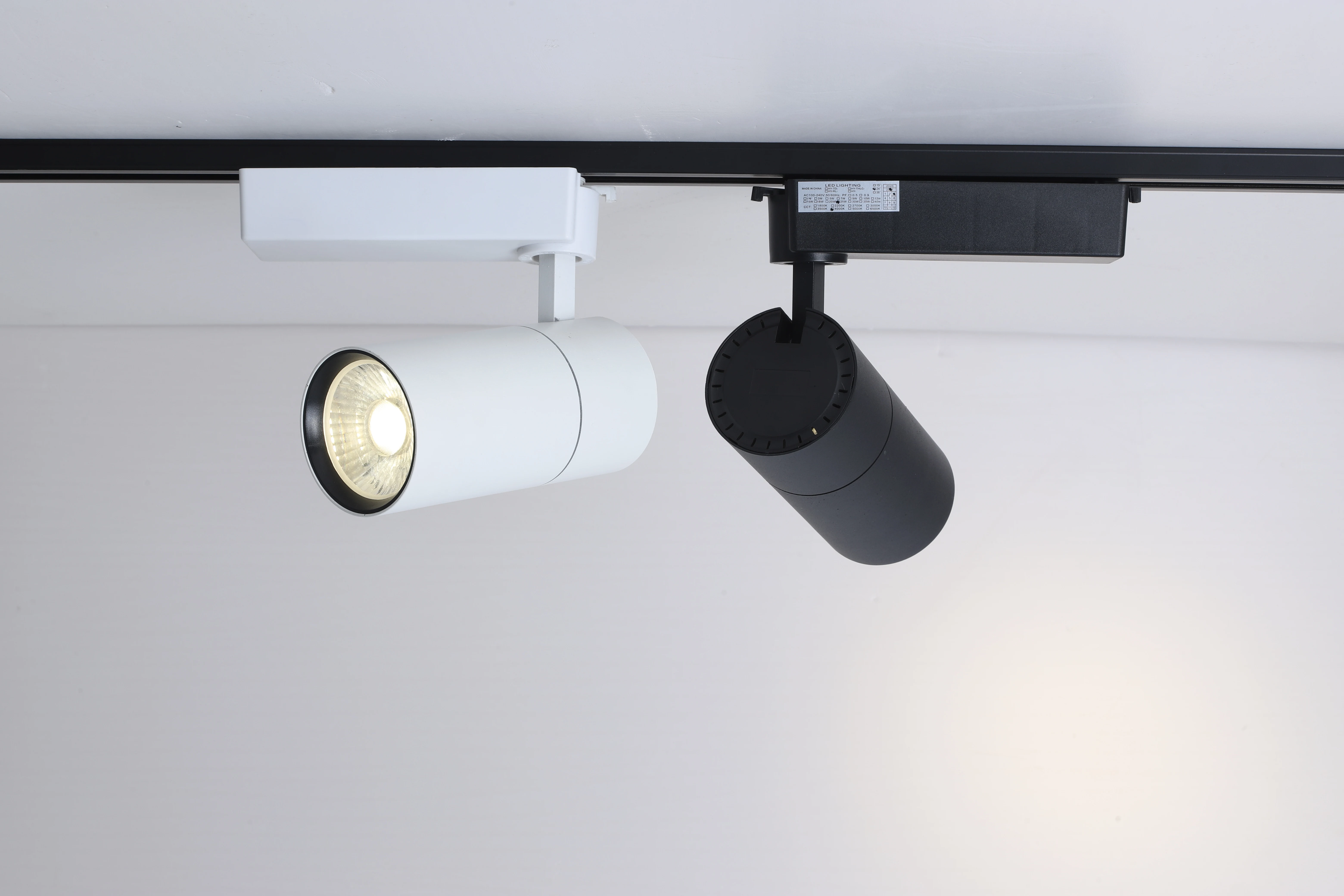 Светодиодный Трековый светильник высокой яркости, 30 Вт, 2/3 проводов, монтируемые точечные светильники, магнитный COB светодиодный Трековый светильник для коммерческого освещения