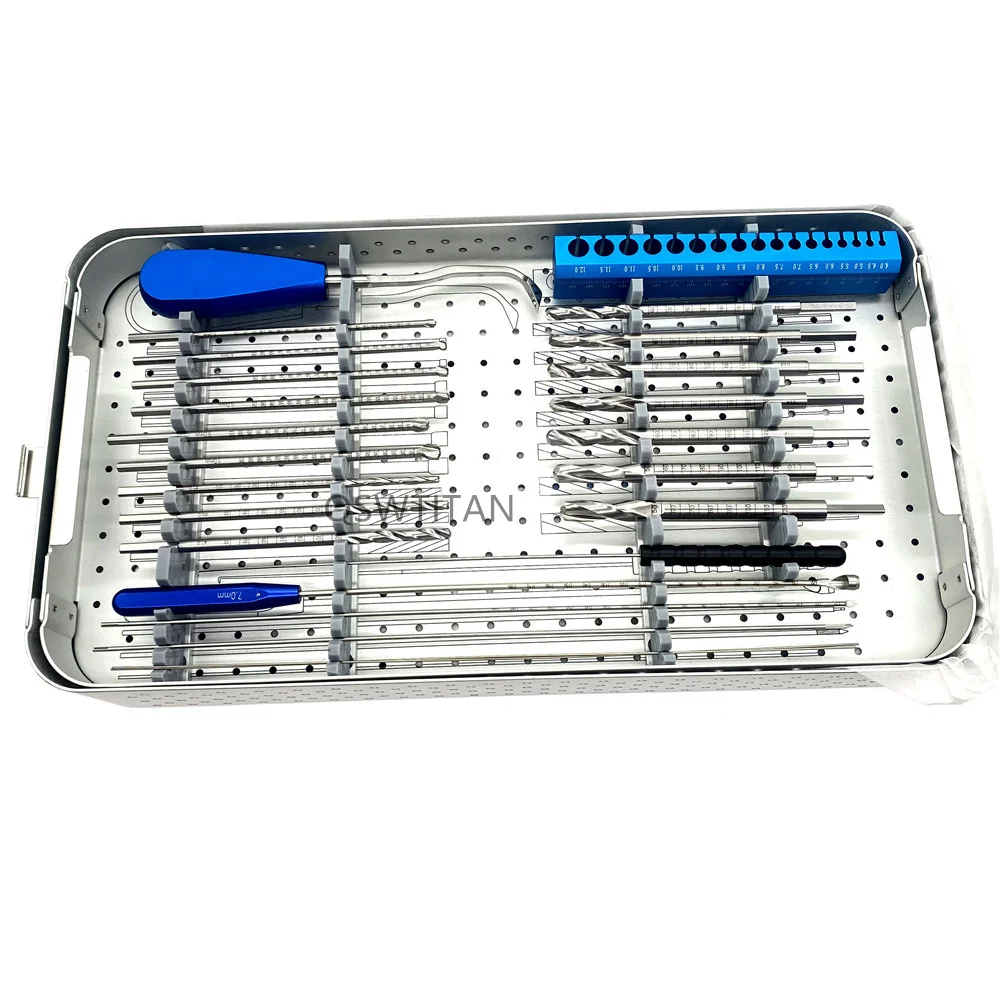 Orthopedic surgical set