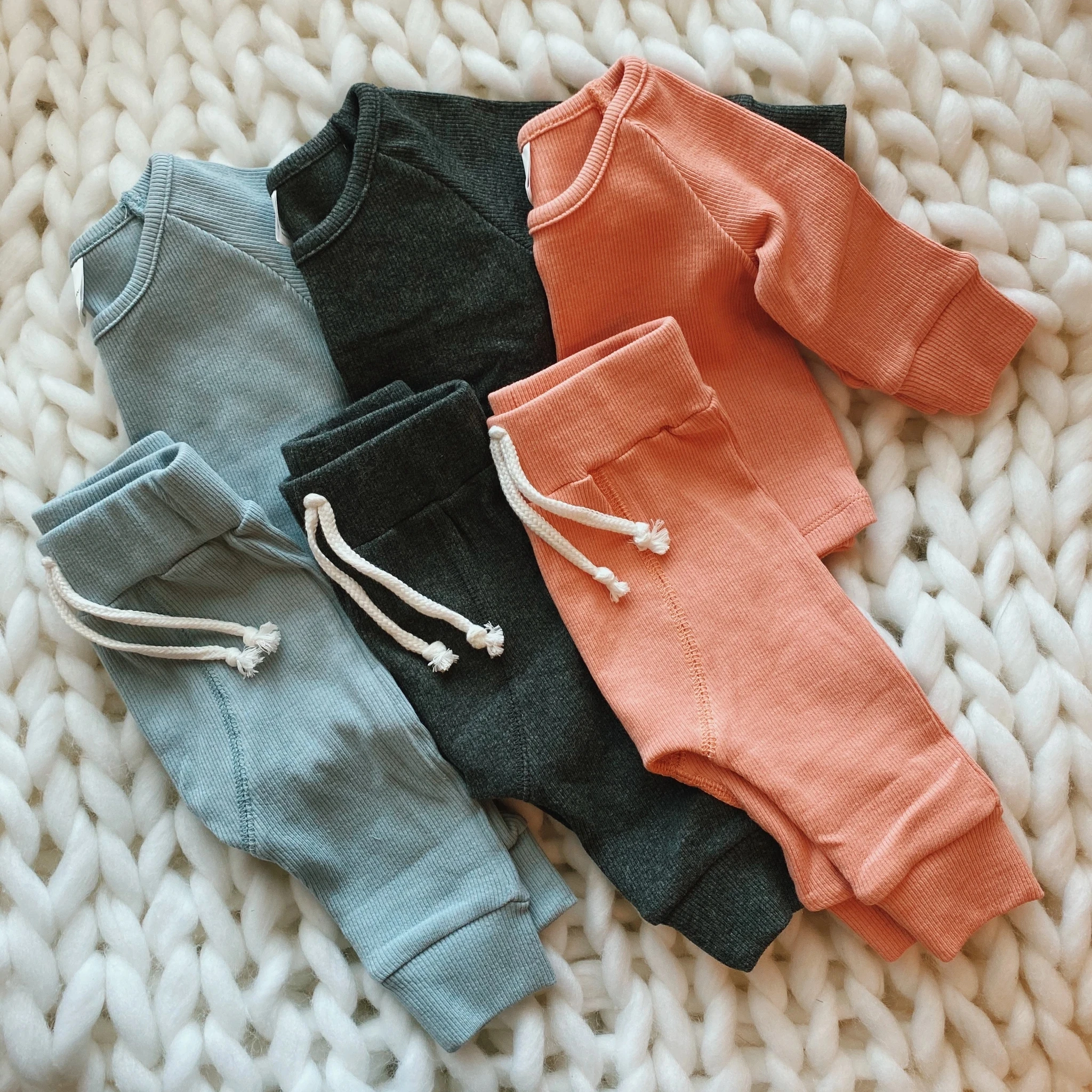 Высококачественный бамбуковый ребристый детский комплект одежды, длинные ребристые джоггеры с длинным рукавом, подходящие наряды с лентой на талии