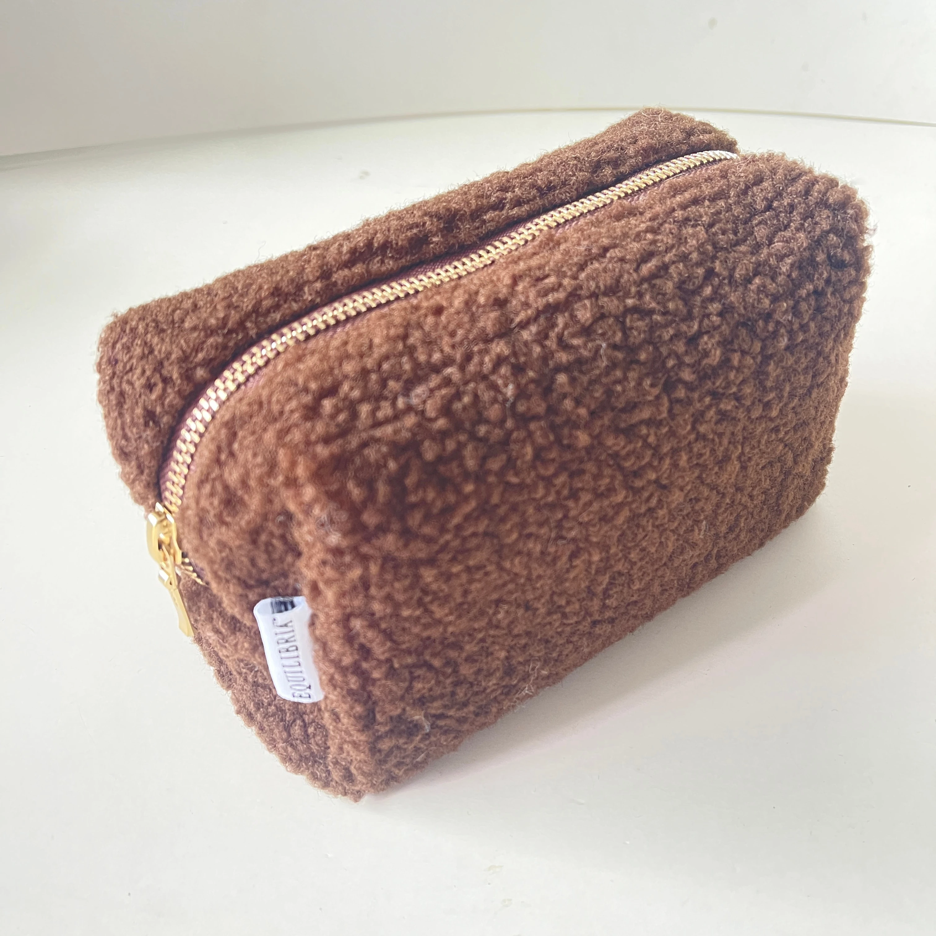 Портативная металлическая сумка на молнии