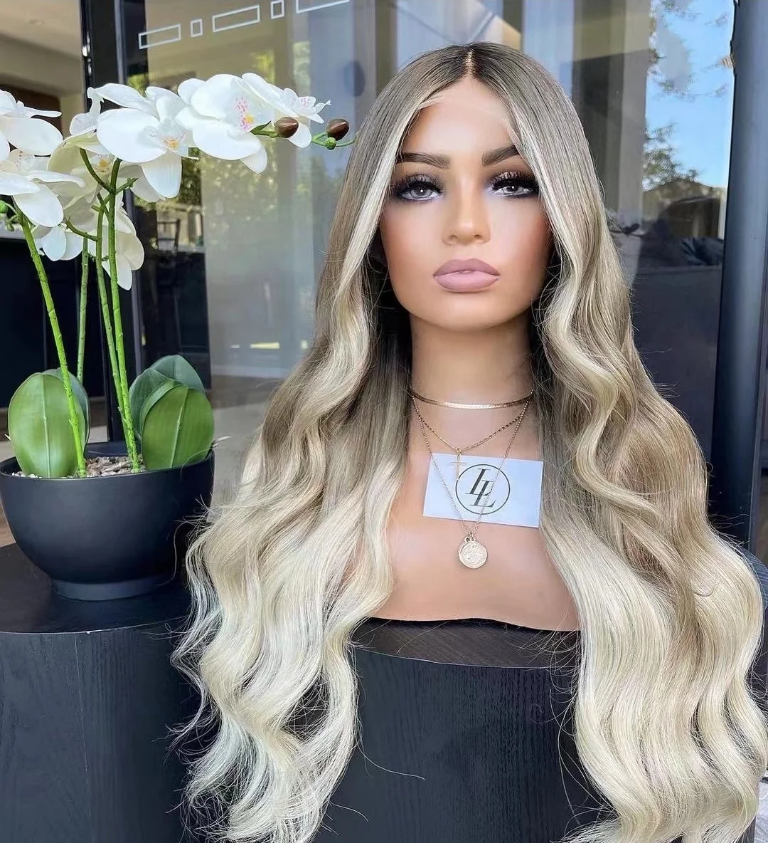 Top 14a Luxury Hair Jewish Wig Ombre Highlight Ash Silver Loose Curly