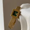 Oro con il viso verde