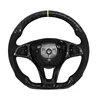 Fibre de carbone forgée + Alcantara + coutures jaunes + bande supérieure jaune