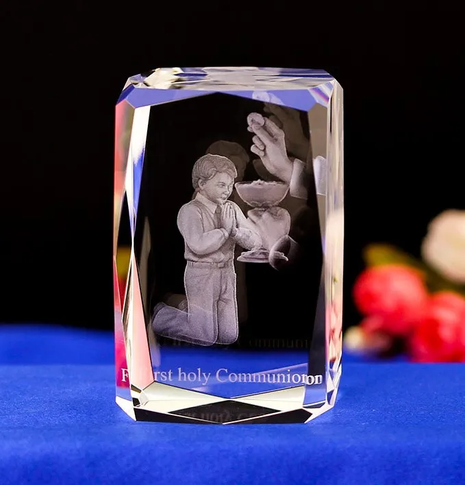 3D Laser Crystal Block for Premiere Communion Souvenir Gifts with Jesus Figurine Religious