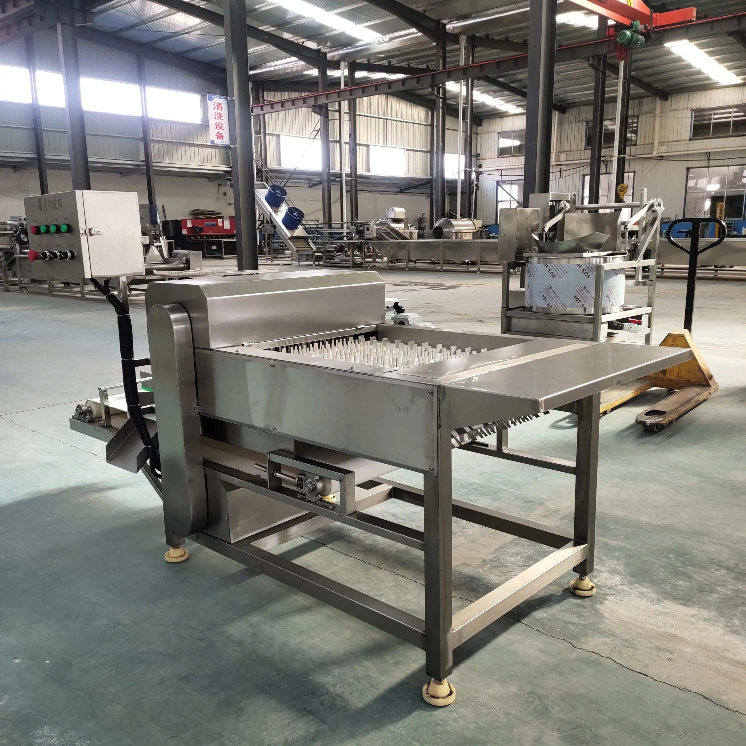 Automatic Small Electric Fresh Fish Cube Cutting Machine Price for Fish Farming