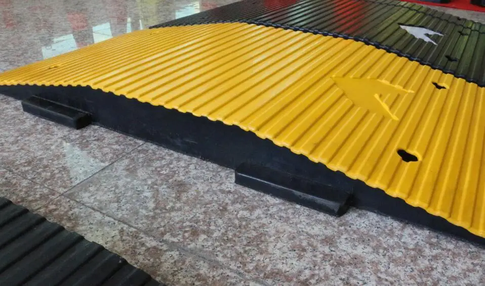 500*1000*75 Rubber Road Speed bump Traffic Safety bumper