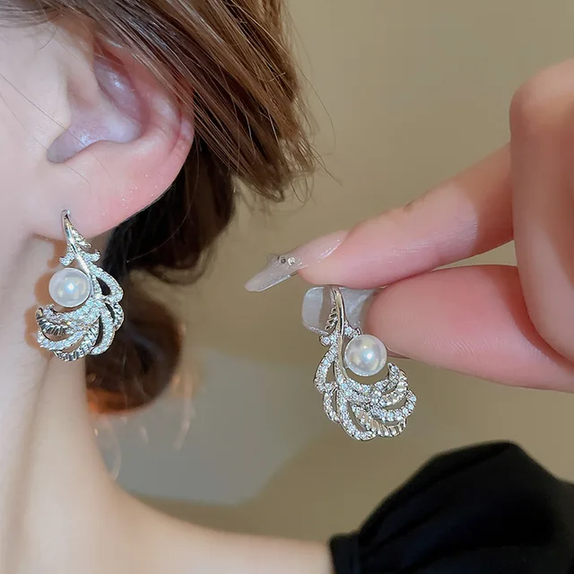 American super sparkling zircon pearl feather ear hooks fashion versatile luxury simplicity Wholesale Stud Earrings for Women