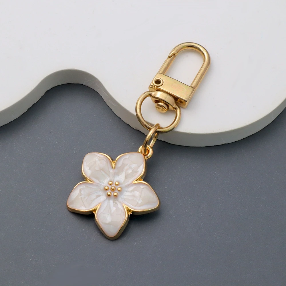 Cute 3D Metal Flower Key Chains - Perfect Promotional Gifts