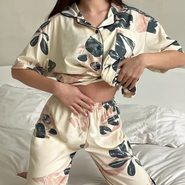 high quality women's printed breathable sleepwear pants short two piece sets pajama sleepwear suit wholesale for ladies