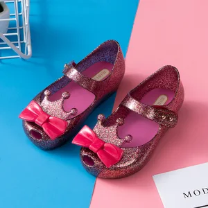 Kids Sparkling Crown Jelly Sandals Summer Beach Sandales Girls Jelly Shoes Designer Children's Crown Princess Jelly Sandals