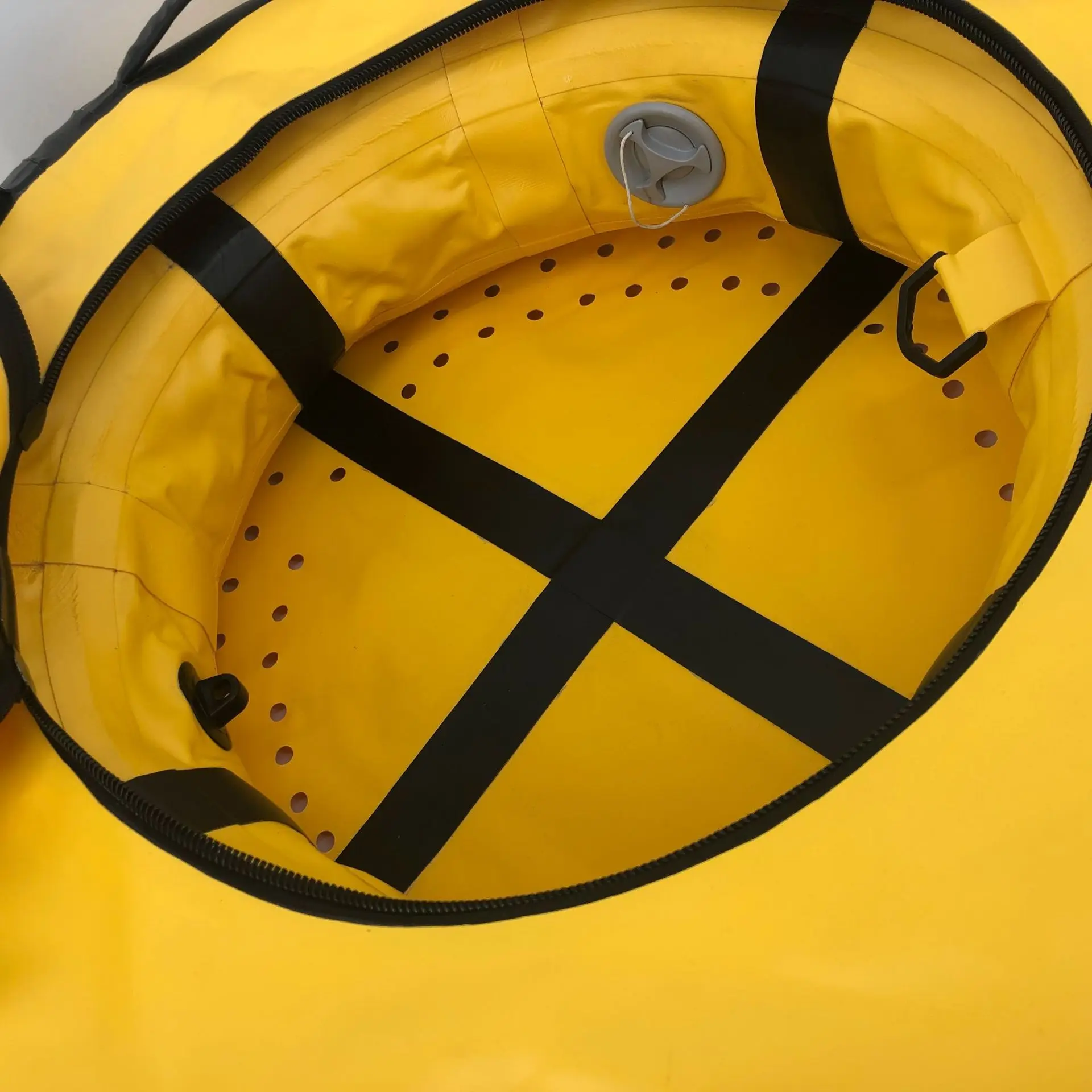 Durable Safety Freediving Buoy Inflatable Float For Snorkeling 1000d