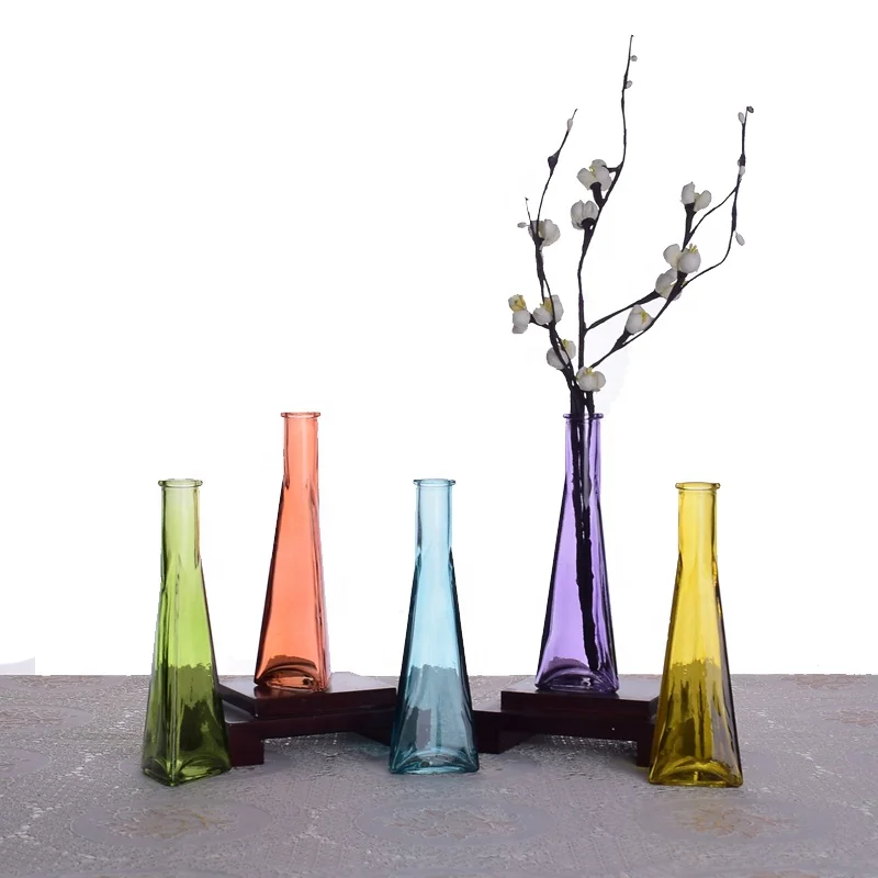 Source Цветная стеклянная ваза для цветов с треугольным дном в современном стиле, украшение для дома on m.alibaba.com