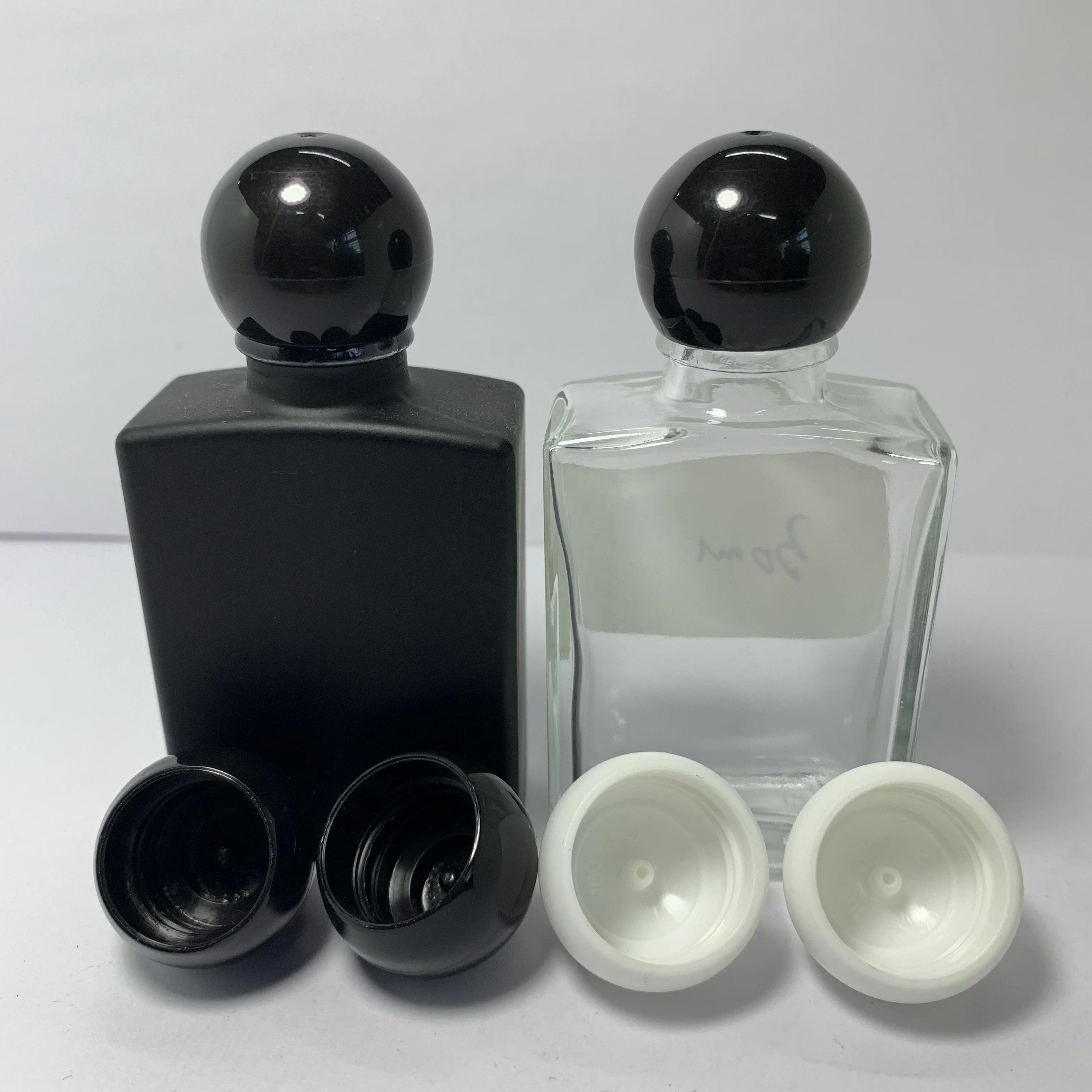 香水 球形ガラスボトル 黒キャップ 香水 球形ガラスボトル 黒キャップ 丸型黒磁気パフュームボトル