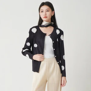 Wholesale Fashion Direct Women's Pleated Top Design Stretch Polka Dot Cardigan T-shirt Printed Casual Blouse
