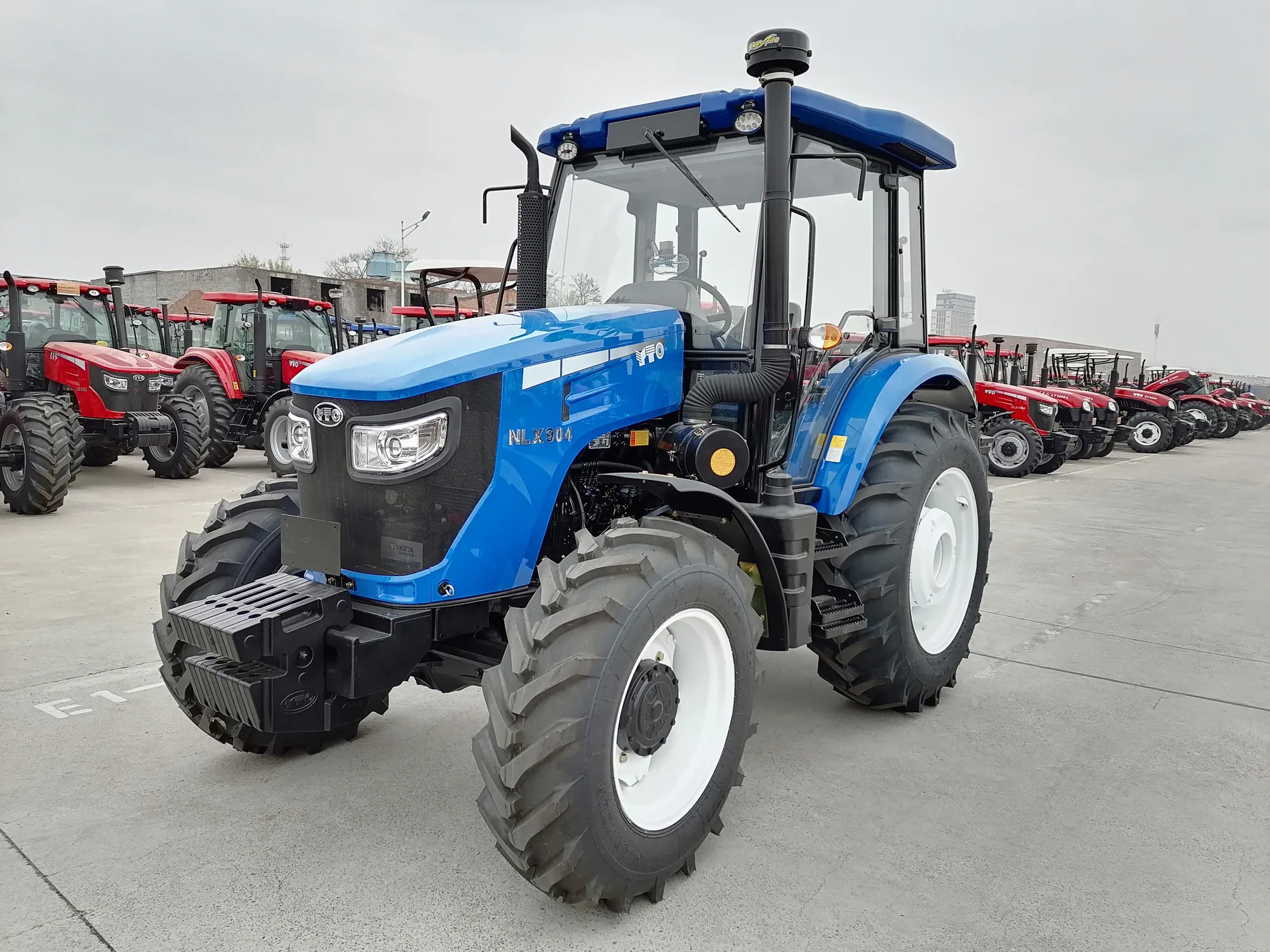 BLACKSTAR TRACTOR RYO INOUE BLACK STAR 青 YTO NLX904 90 HP 4WD Farm Tractor with Cabin or Canopy - Reliable