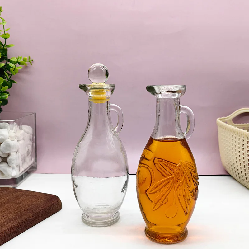 Instagram Style Long Necked Single Ear Seasoning Glass Bottle With Handle, Slim Mouthed Teapot Shaped Transparent Bottle