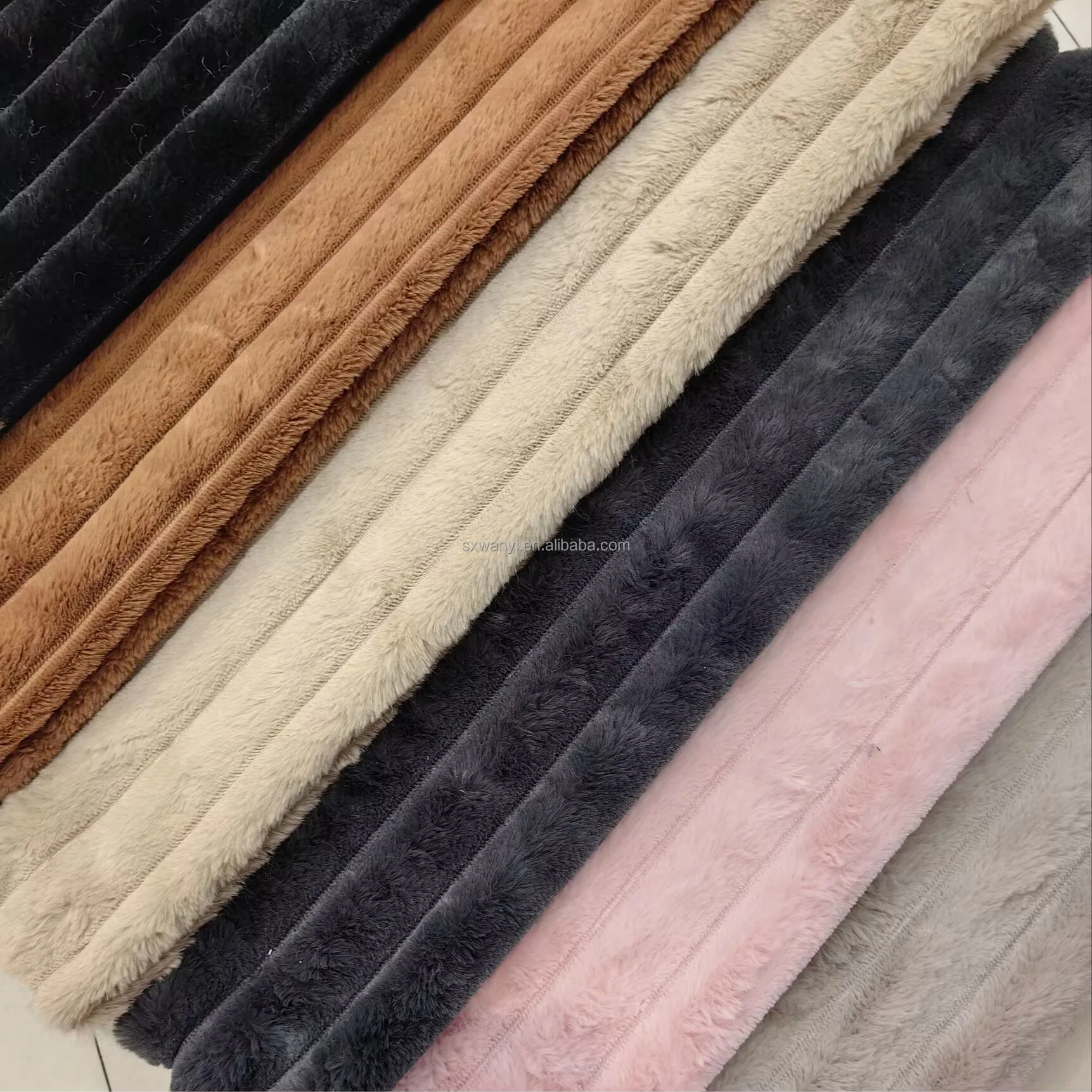 144f Polyester Rabbit Hair Jacquard Pattern Autumn Winter Fabric Brush