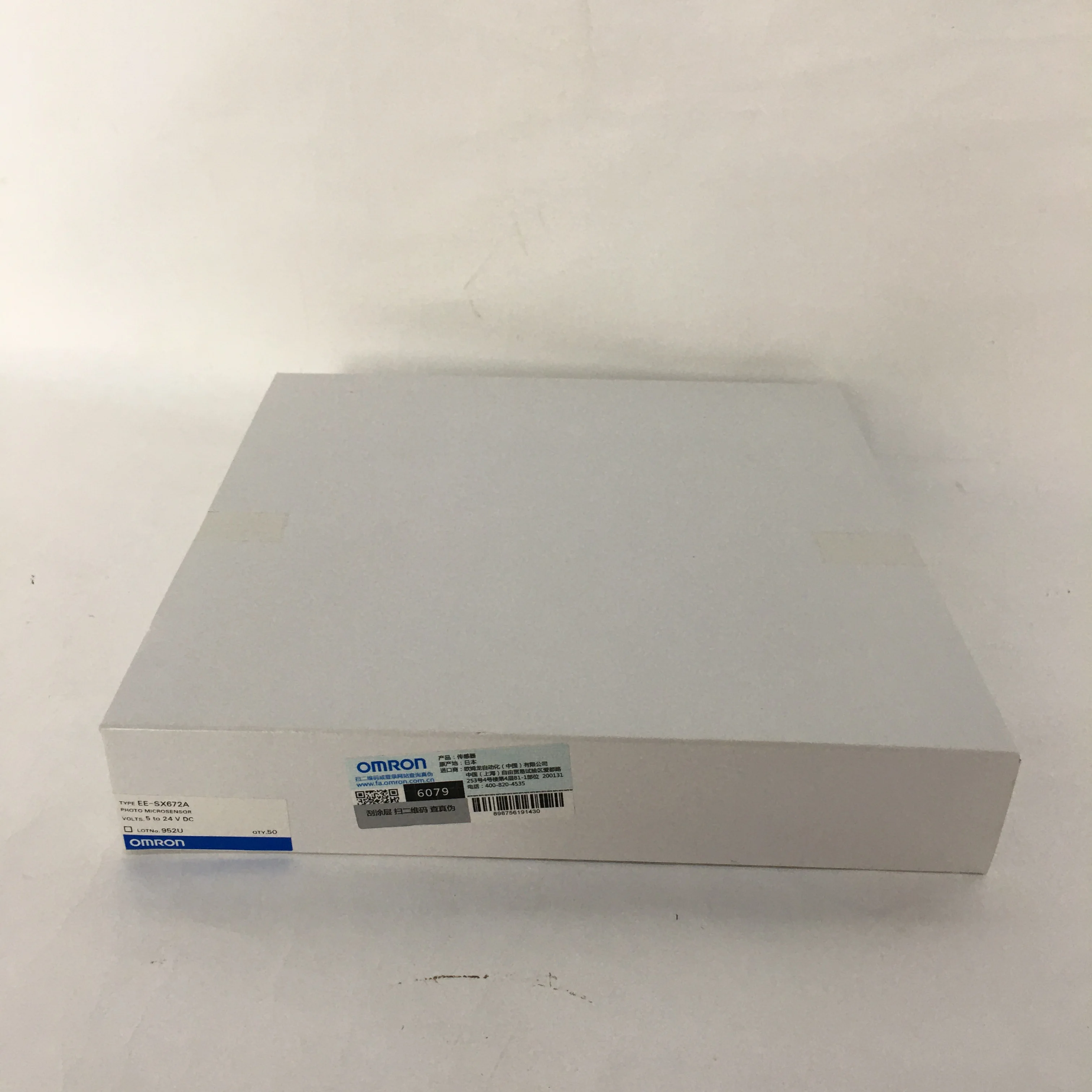 Omron Photoelectric sensor EE-SX672A