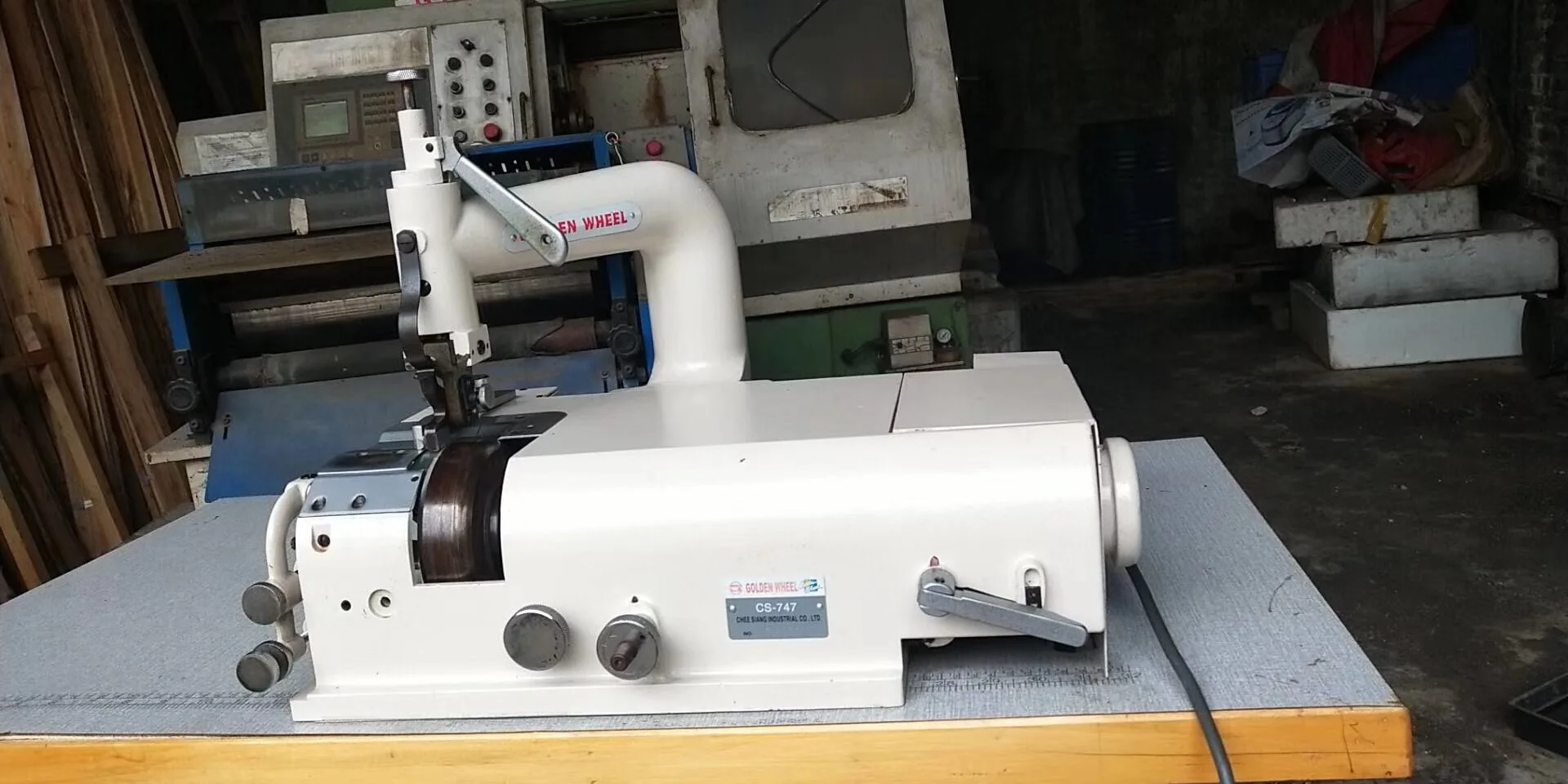 High Quality Golden Wheel Cs-747 Special Models Industry Sewing Machine -  Buy Second Hand Industry Sewing Machine Golden Wheel Cs-747,Taiwan Famous 