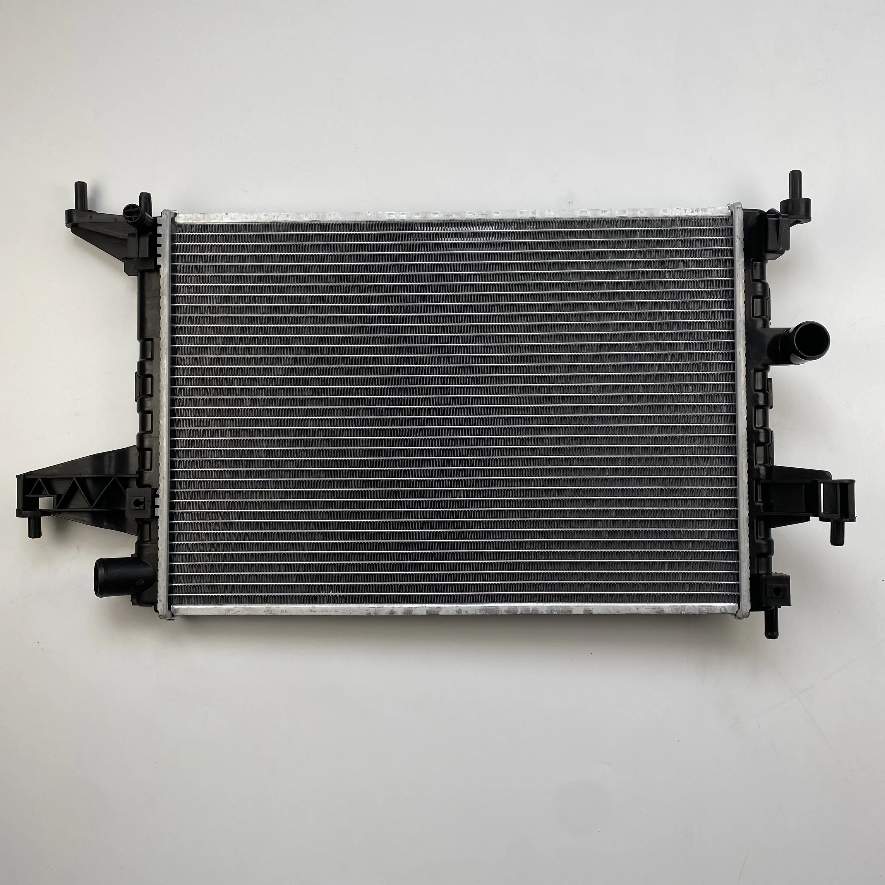 Auto radiator car radiator pa66 gf30 plastic aluminum ,mechanical  