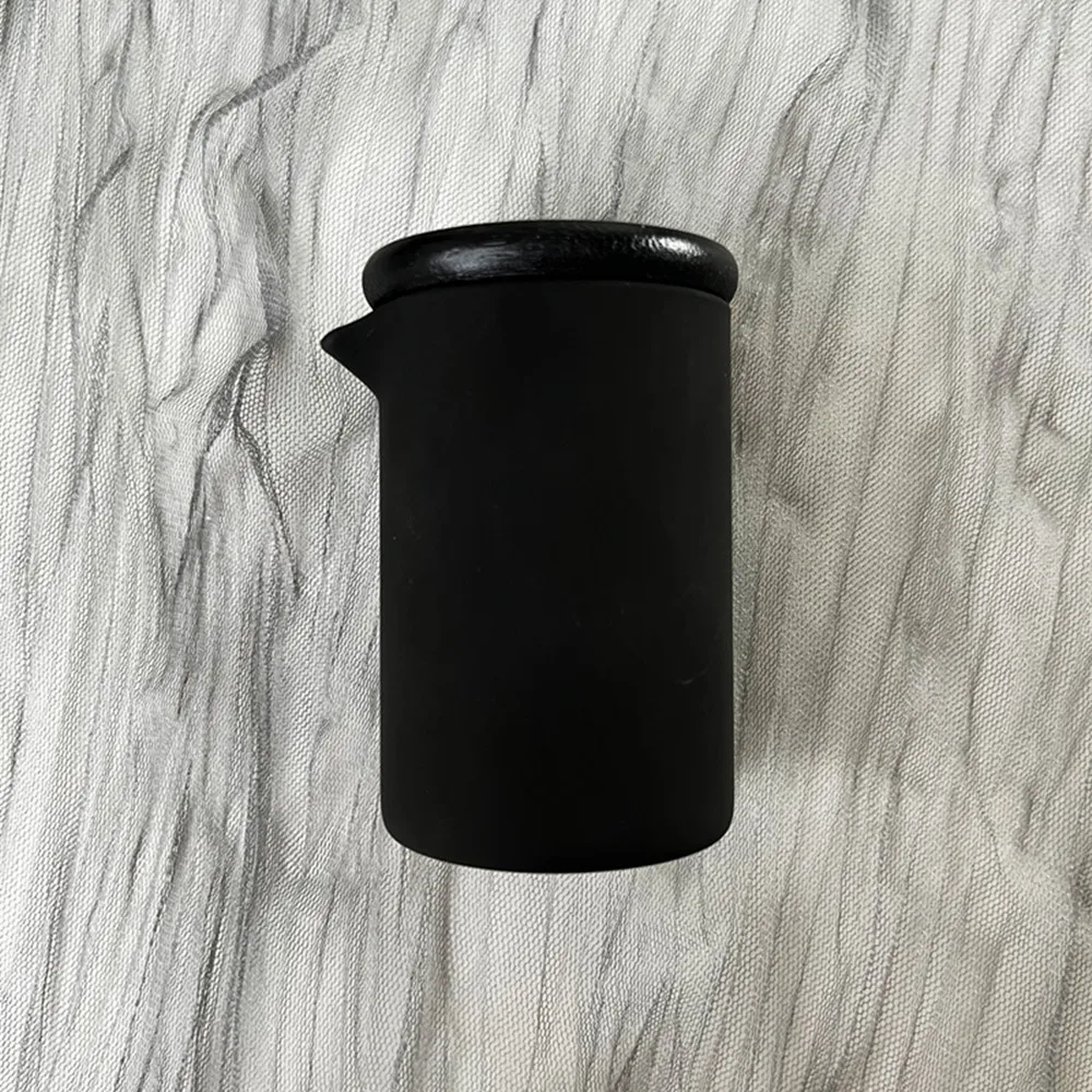 6oz 8oz 10oz Fancy Black Pour Spout Glass Candle Container With Lid