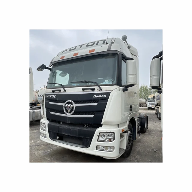 The used Foton Auman GTL heavy duty diesel 4X2 logistics transport tractor is in good condition