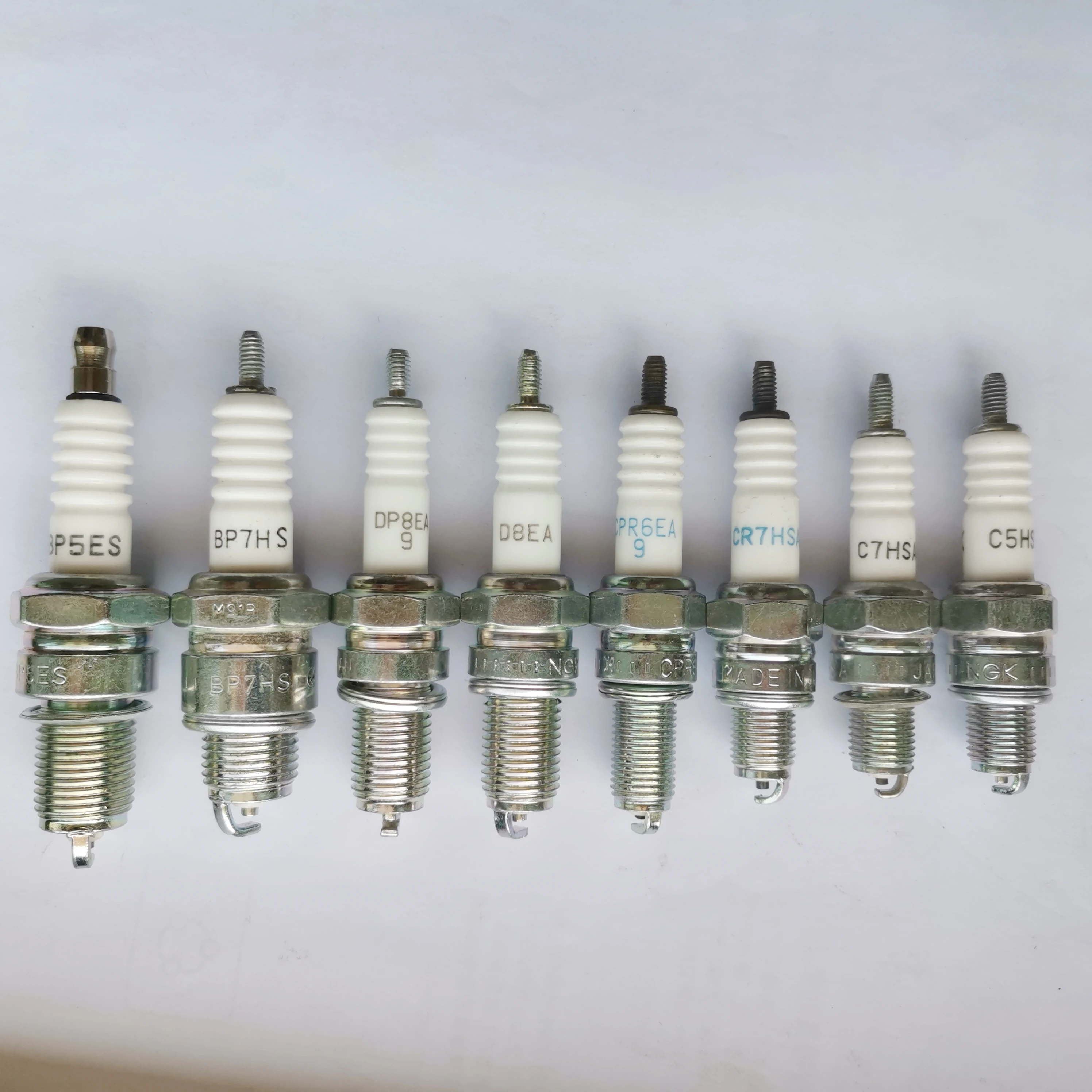 A7tc Spark Plug 139 Mower Spark Plug Fourstroke Motorcycle 70cc 80cc