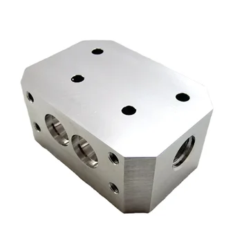 【Cybe】Cybe Custom Madeキュー 4K)NISSAN CUBE modified ニッサン キューブ カスタム スタンス