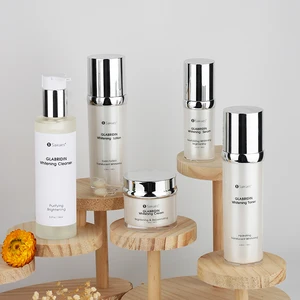 Wholesale Manufacturers' Vitamin C Skin Care Kit Glabridin Knuckle Fast Whitening Set for Dark Skin OEM Supply