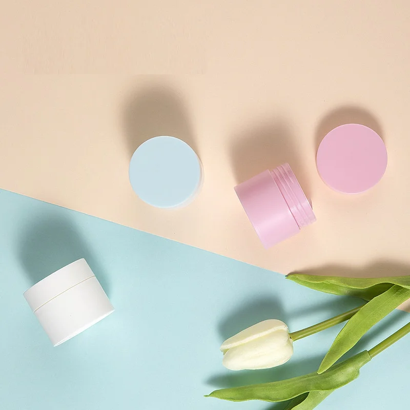 Cosmetic Face Cream Plastic Container 10g 15g 30g 50g 100g Matte Black White Pink Blue Plastic Jar With PP Gasket