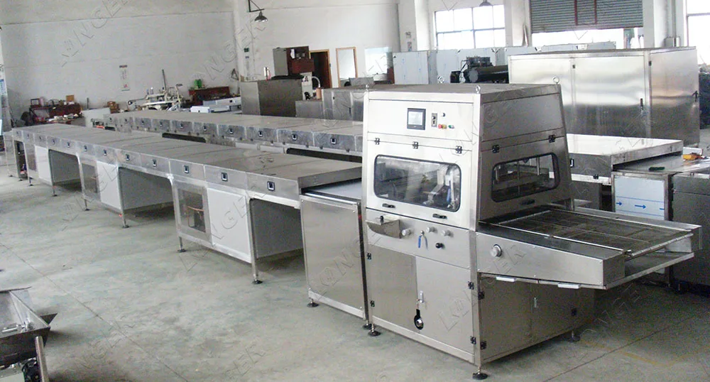 LFM Dates Continuous Chocolate Coating Machine Professional Chocolate Enrobing Line