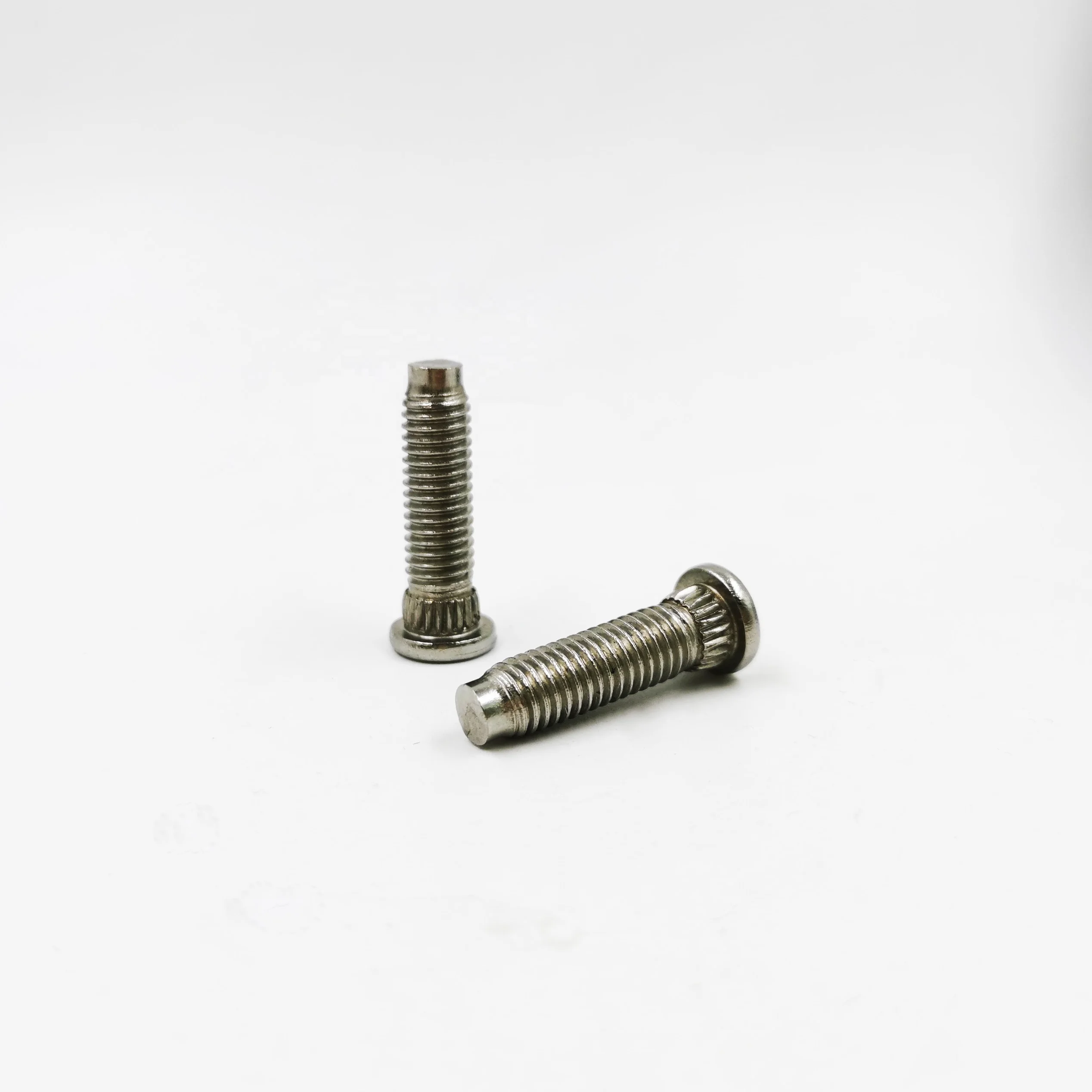 Stainless Steel Serrated Wheel Hub Stud Wheel Lug Studs With Knurling