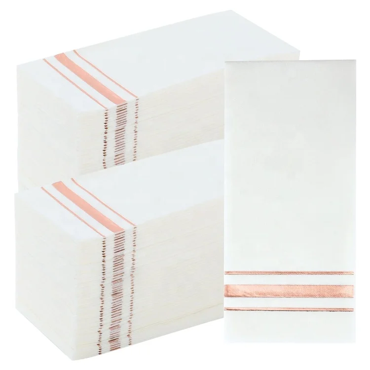 Салфетки из белой бумаги