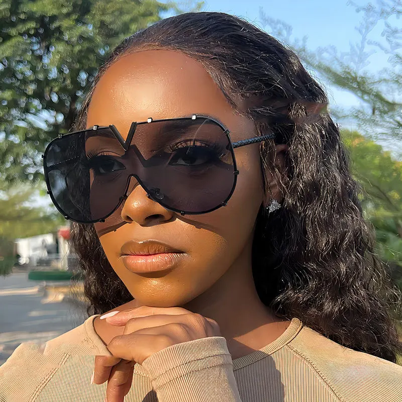 2024 Fashion One Piece Shield Sunglasses for Women & Men