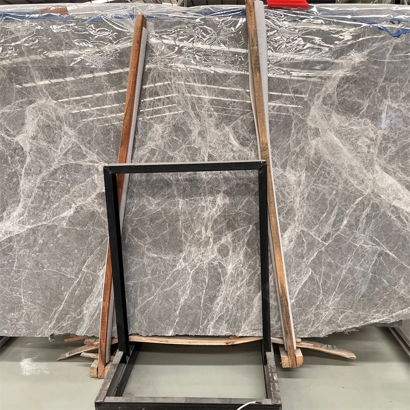 سعر جيد لألواح الرخام الرمادي الفاتح للأعمال الداخلية في المنازل والفنادق، ولتصميم الجدران والأسطح العلوية