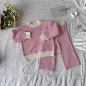 Customized Girls' Spring Two-Piece Casual Solid Color Suit Set with Polyester/Cotton Tops and Pants Clothes for Kids