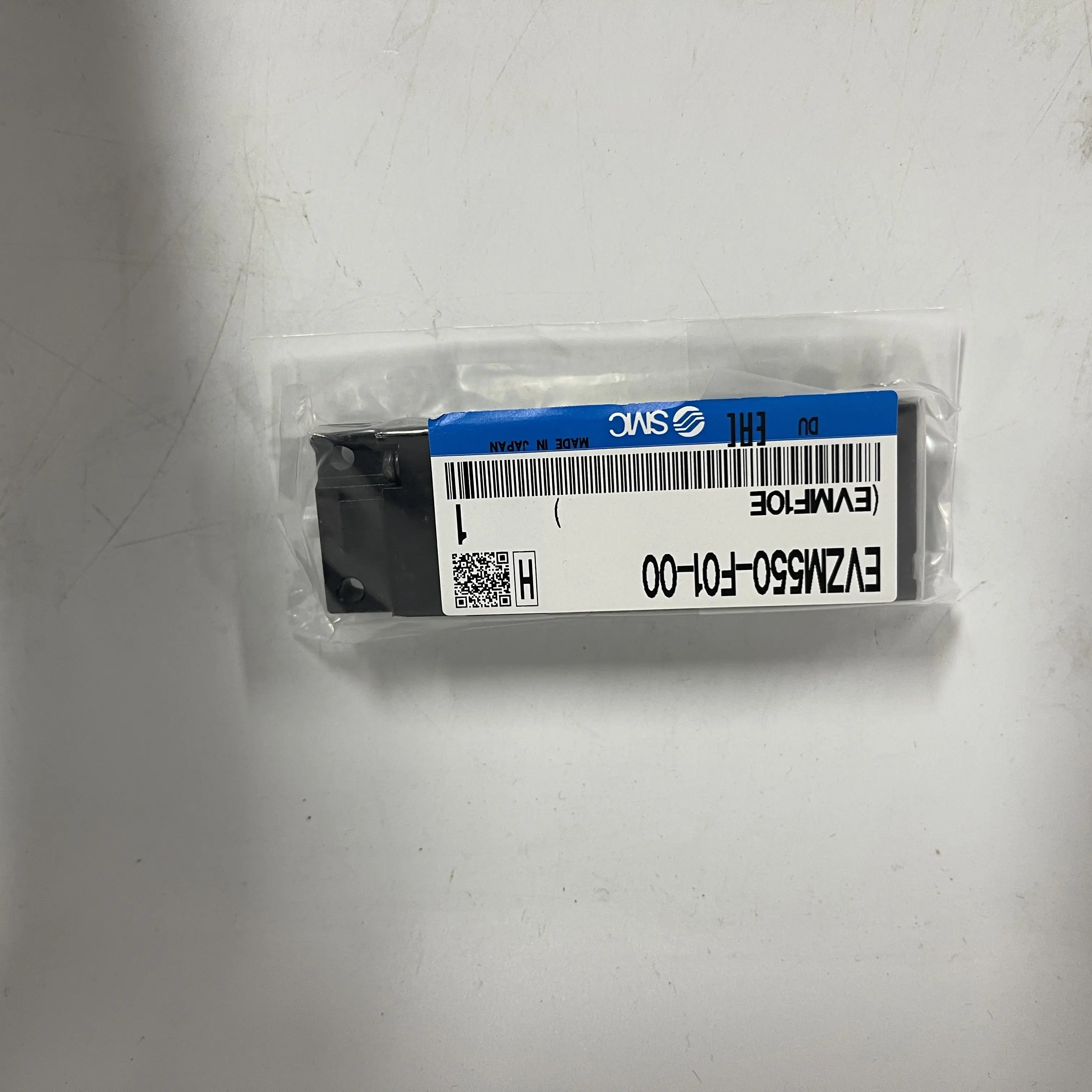 SMC Pneumatic Solenoid Valve EVZM550-F01-00 SMC Pneumatic Solenoid Valve EVZM550-F01-00