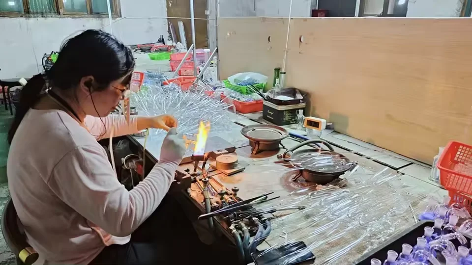 Baoying Jiayu Glass Products Co., Ltd. 1